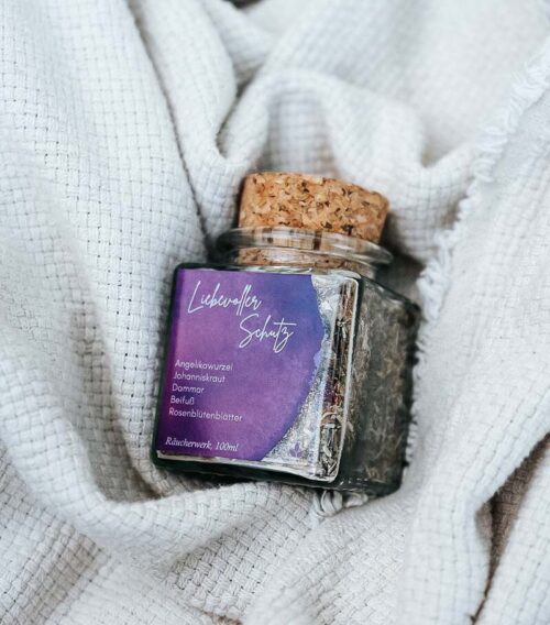 Räucherwerk, Energetik, Angelikawurzel, Johanneskraut, Dammar, Beifuß, Rosenblütenblätter