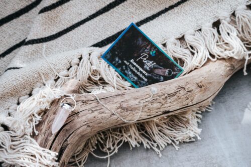 Rosenquarz-Pendel mit Halbedelstein