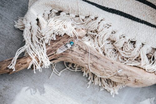 Bergkristall-Pendel mit gefasstem Cavansit