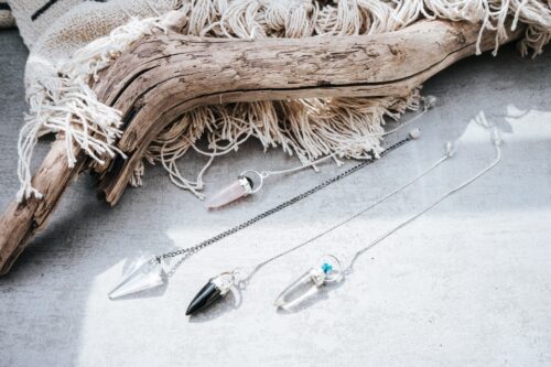 Rosenquarz-, Bergkristall,- Turmalin-Pendel