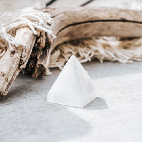 Selenit Pyramide